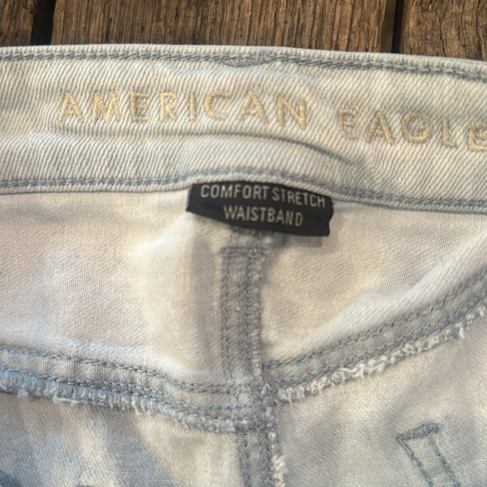 American Eagle Outfitters Blue Tie-Dye Jean Shorts - Picture 4 of 6